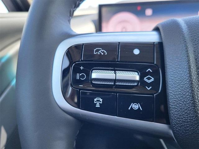 Photo of 2025 Makalu Gray Genesis G80