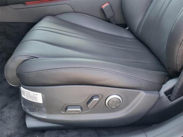 Photo of 2025 Makalu Gray Genesis G80
