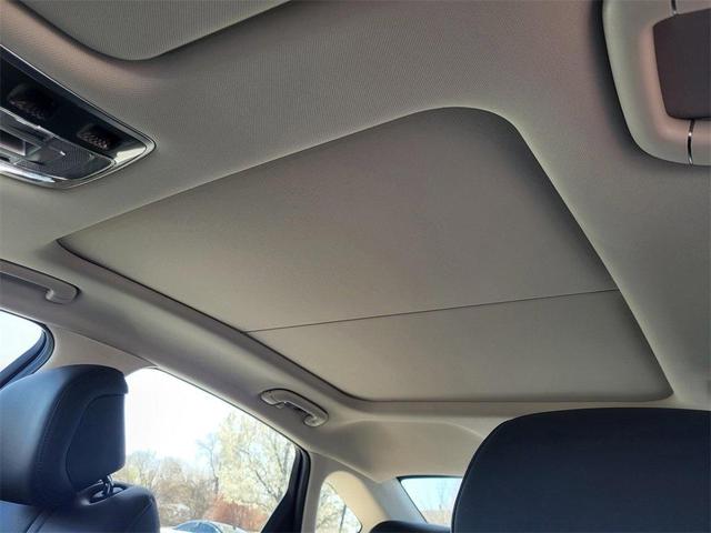 Photo of 2025 Makalu Gray Genesis G80