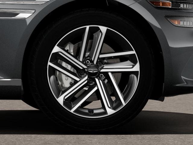 Photo of 2025 Makalu Gray Genesis G80