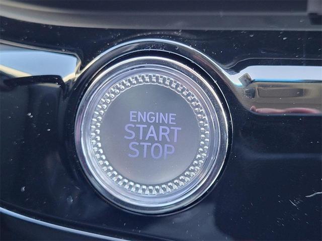 Photo of 2025 Makalu Gray Genesis G80