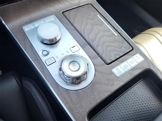 Photo of 2025 Makalu Gray Genesis G80