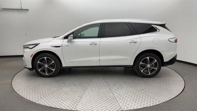 Photo of 2022 White Frost Tri-Coat Buick Enclave
