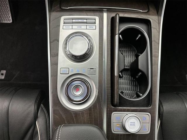 Photo of 2024 Capri Blue Genesis GV80