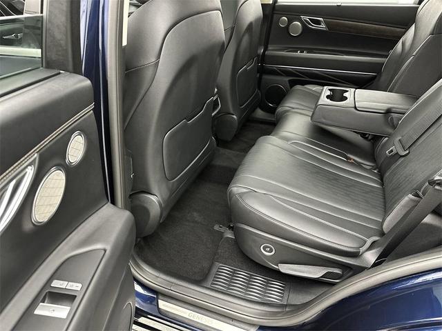 Photo of 2024 Capri Blue Genesis GV80