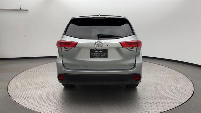 Photo of 2018 Celestial Silver Metallic Toyota Highlander
