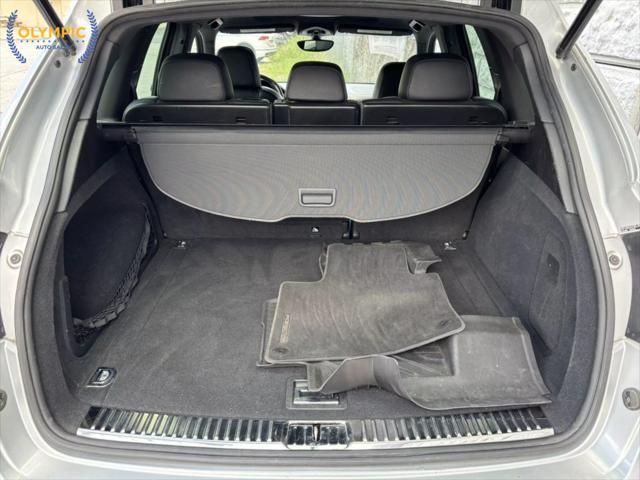 Photo of 2014 Classic Silver Metallic Porsche Cayenne