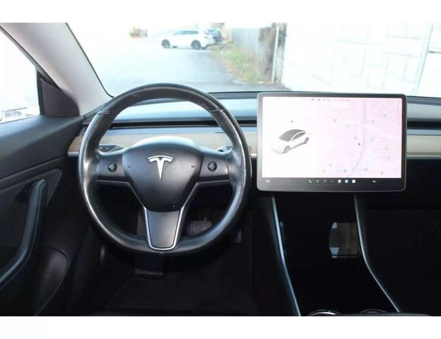 Photo of 2018 Pearl White Multi-Coat Tesla Model 3