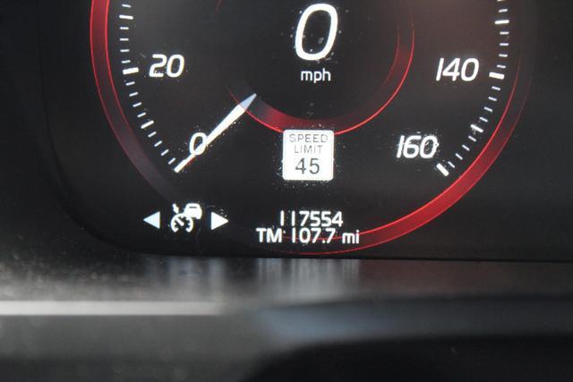 Photo of 2016 Black Volvo XC90 Hybrid
