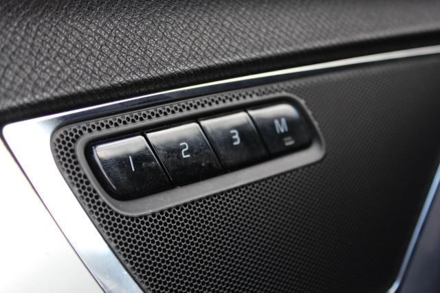 Photo of 2016 Black Volvo XC90 Hybrid