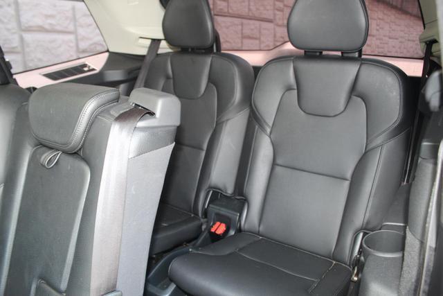 Photo of 2016 Black Volvo XC90 Hybrid