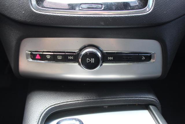 Photo of 2016 Black Volvo XC90 Hybrid