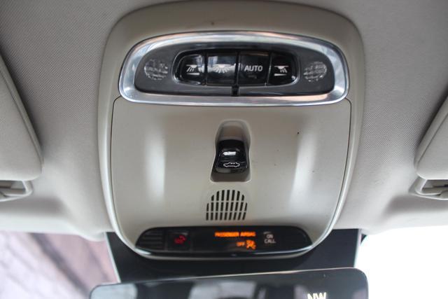 Photo of 2016 Black Volvo XC90 Hybrid