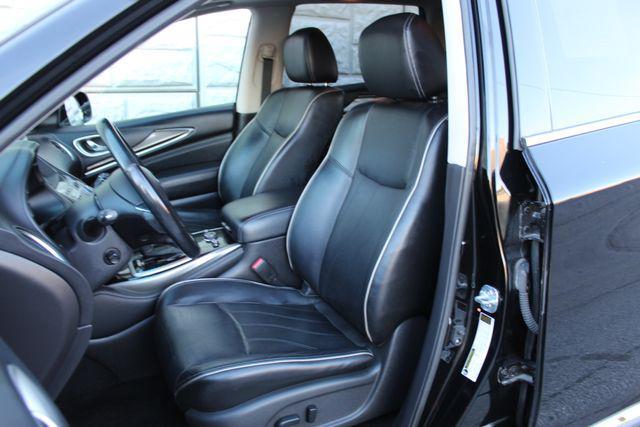 Photo of 2016 Black Obsidian INFINITI QX60