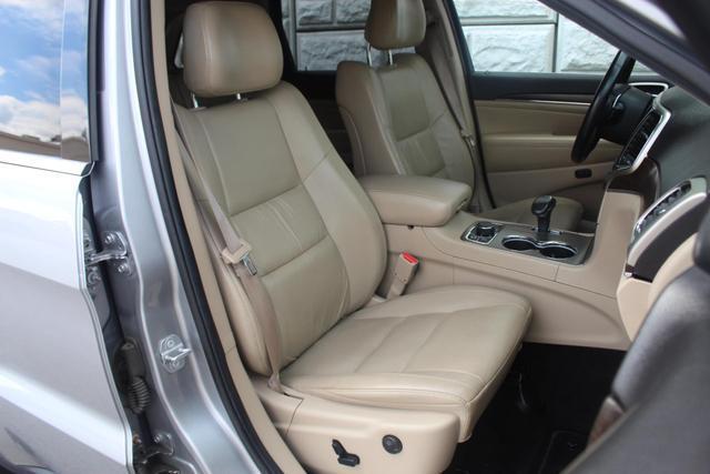 Photo of 2014 Billet Silver Metallic Clearcoat Jeep Grand Cherokee