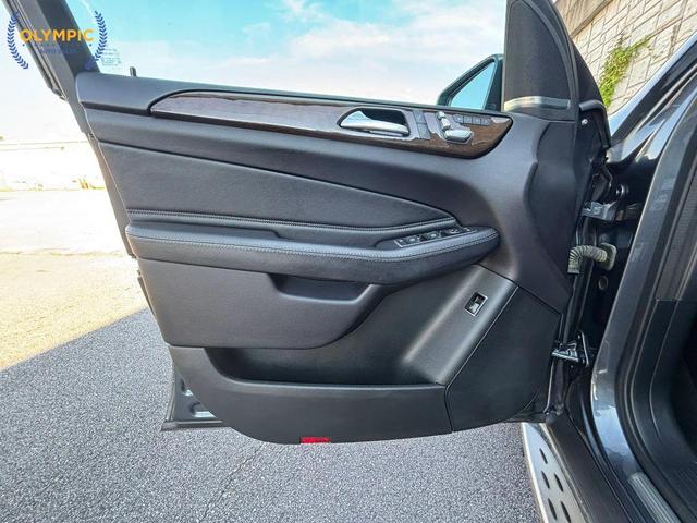 Photo of 2016 Steel Gray Metallic Mercedes-Benz GLE-Class