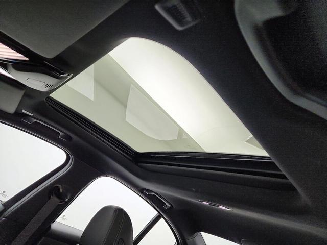 Photo of 2024 White BMW 330