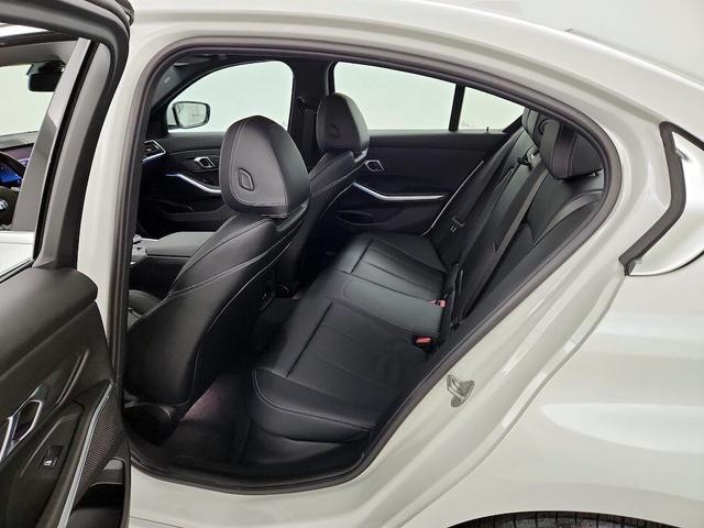 Photo of 2024 White BMW 330