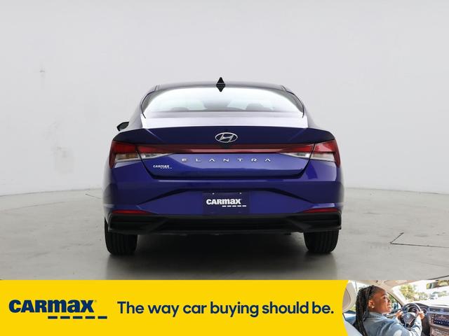 Photo of 2023 Blue Hyundai ELANTRA