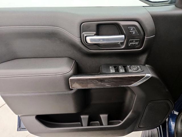 Photo of 2020 Blue Chevrolet Silverado 1500