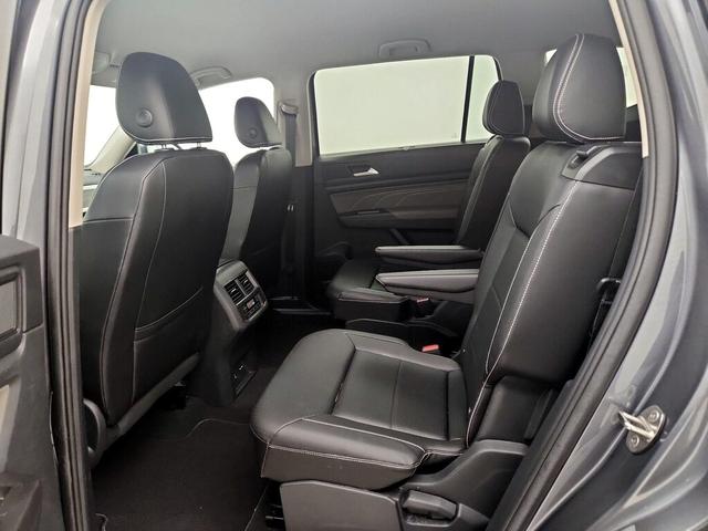 Photo of 2023 Gray Volkswagen Atlas