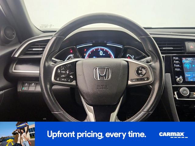 Photo of 2021 White Honda Civic