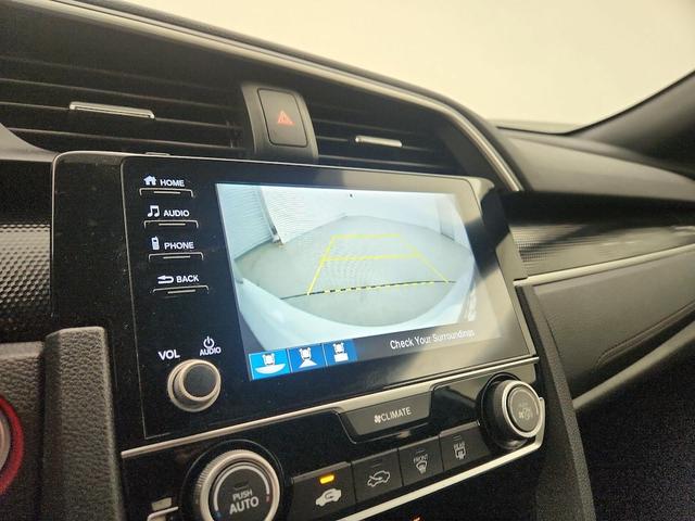 Photo of 2021 White Honda Civic