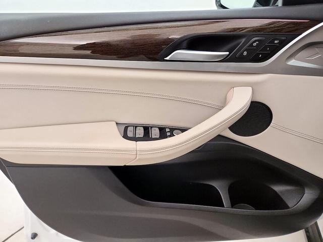Photo of 2021 White BMW X3