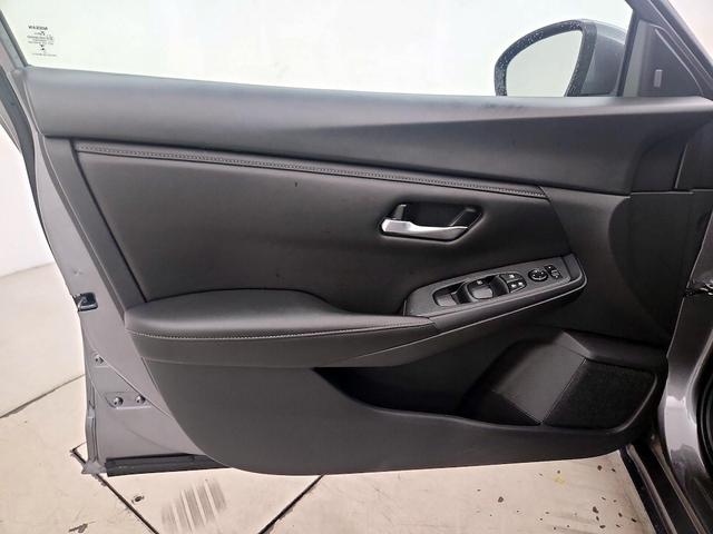Photo of 2023 Gray Nissan Sentra
