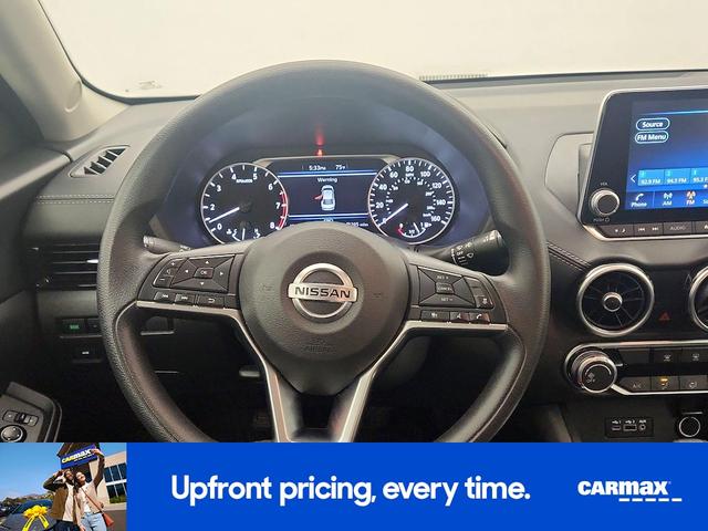 Photo of 2023 Gray Nissan Sentra