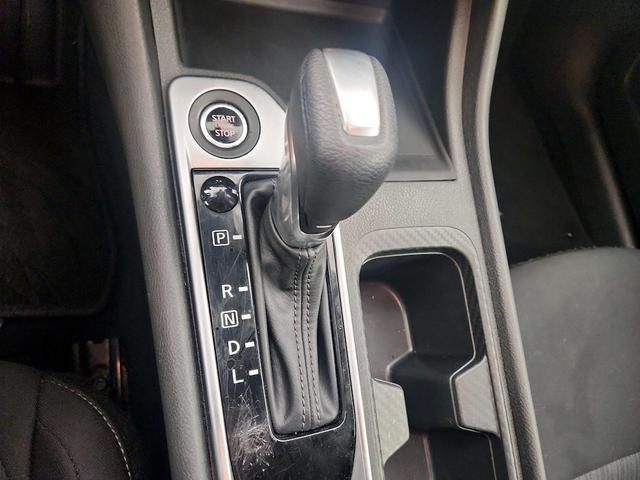 Photo of 2023 Gray Nissan Sentra