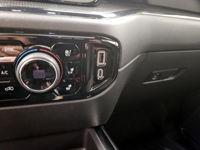 Photo of 2025 White Chevrolet Silverado 1500