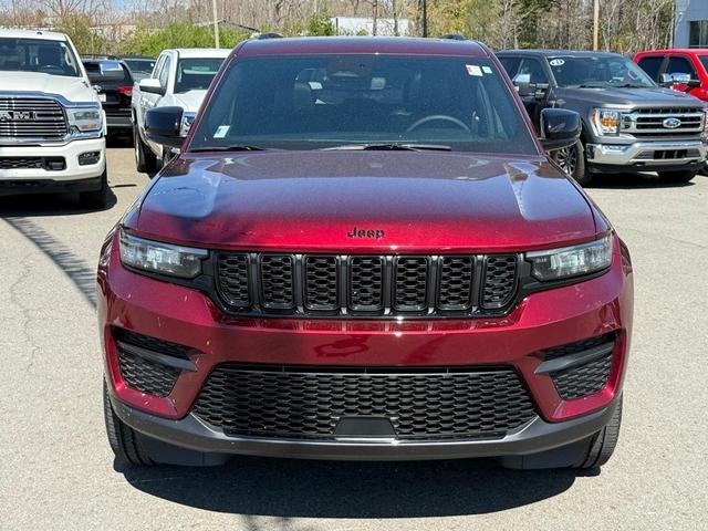 Photo of 2024 Velvet Red Pearlcoat Jeep Grand Cherokee
