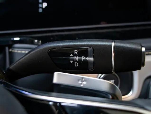 Photo of 2025 MANUFAKTUR Desert Sand Mercedes-Benz G-Class