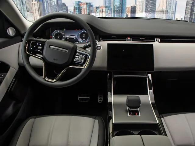Photo of 2025 Fuji White Land Rover Range Rover Evoque