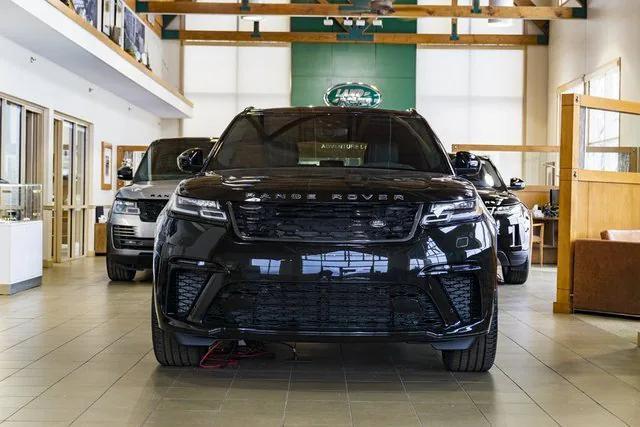 Photo of 2025 Fuji White Land Rover Range Rover Evoque
