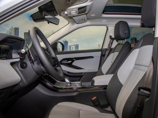 Photo of 2025 Fuji White Land Rover Range Rover Evoque