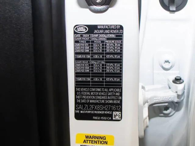 Photo of 2025 Fuji White Land Rover Range Rover Evoque
