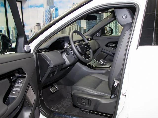 Photo of 2025 Fuji White Land Rover Range Rover Evoque
