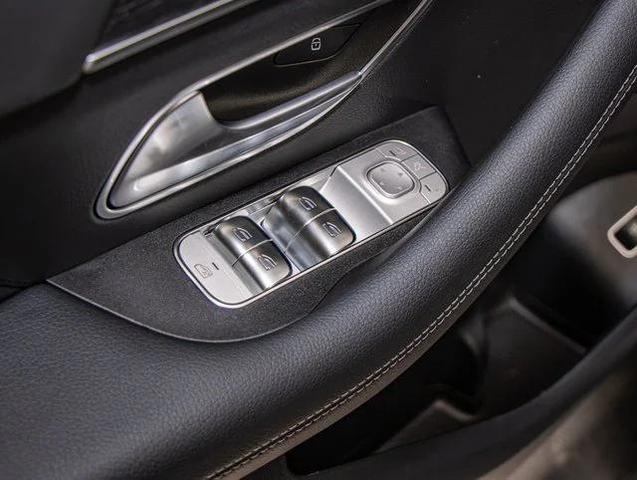 Photo of 2025 Obsidian Black Metallic Mercedes-Benz GLS 450