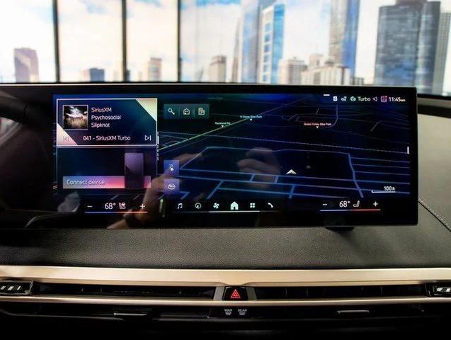 Photo of 2026 Alpine White BMW iX