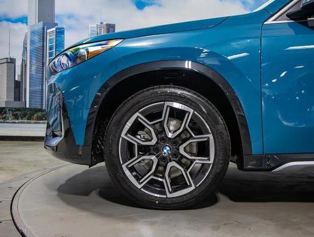 Photo of 2025 Blue BMW X1