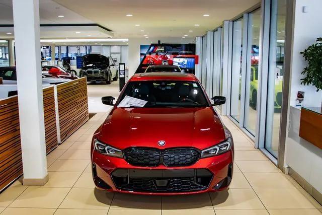 Photo of 2024 Gray Metallic BMW 330