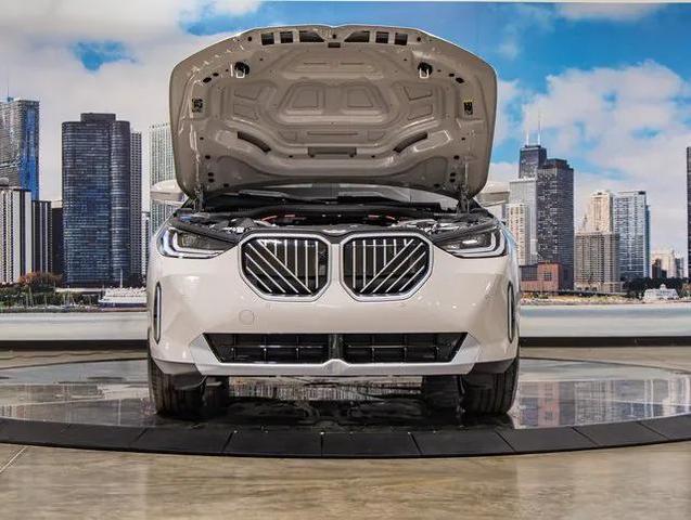 Photo of 2025 Gray Metallic BMW X3