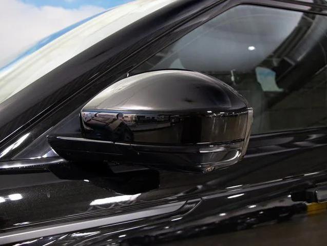 Photo of 2026 Santorini Black Land Rover Range Rover Velar