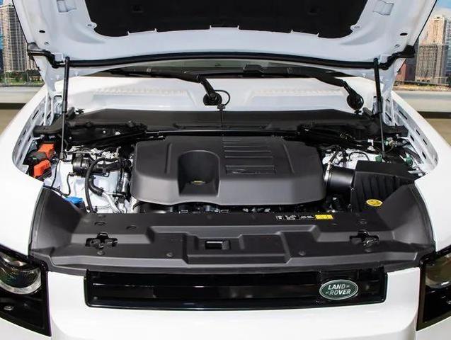 Photo of 2025 Fuji White Land Rover Defender
