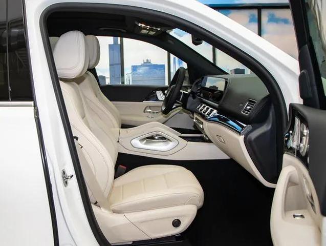 Photo of 2025 Polar White Mercedes-Benz GLS 450