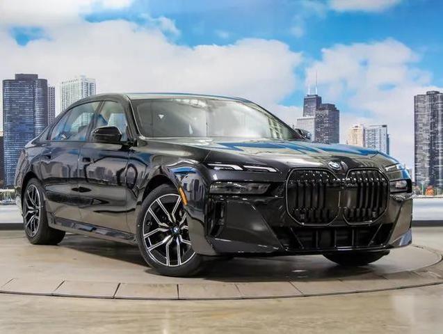 2025 BMW 740