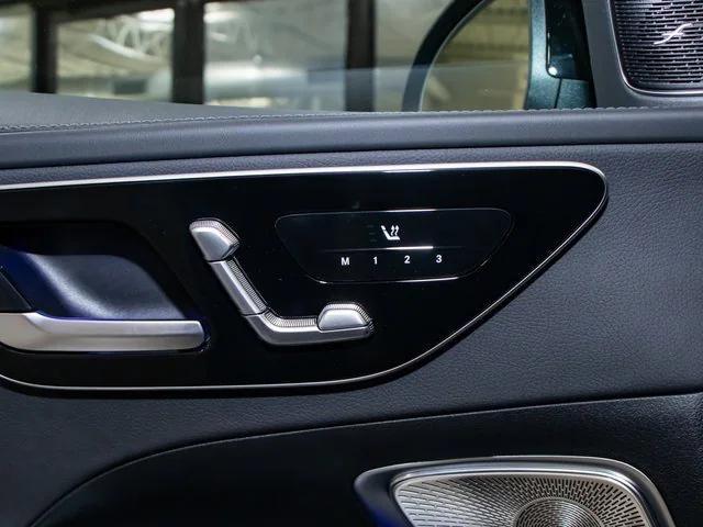 Photo of 2025 Black Mercedes-Benz C-Class