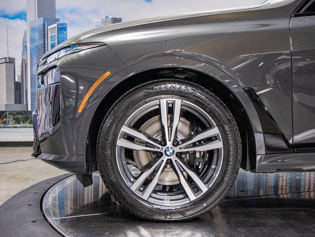 Photo of 2026 Gray Metallic BMW X7
